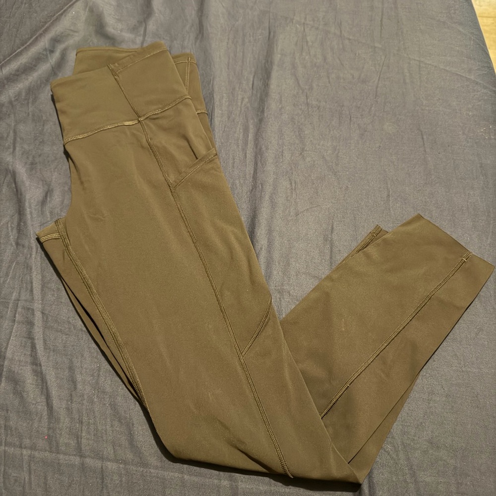 Lululemon Athletica fast an free Leggings